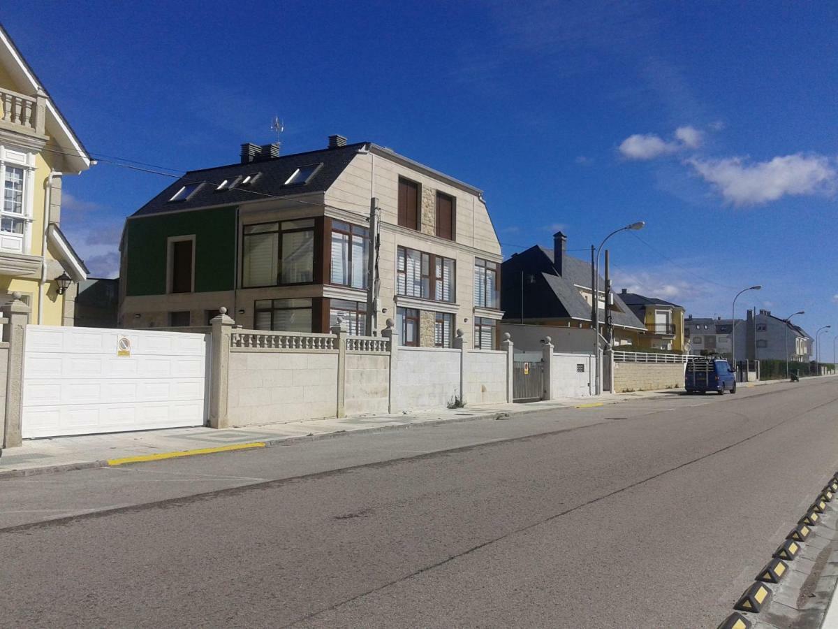 Vivienda de 4 dormitorios con vistas al mar Foz Exterior foto